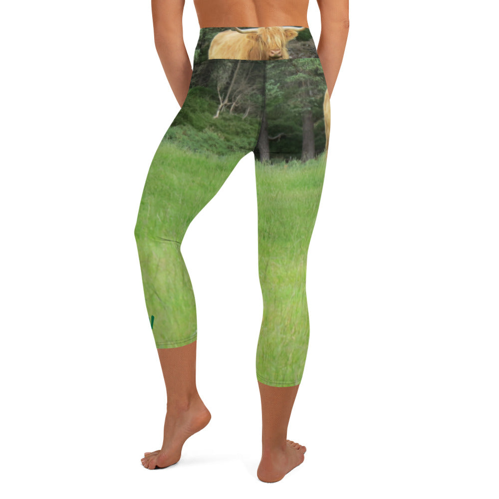 Highland Bull Run Yoga Capri Leggings