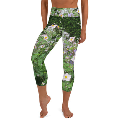 Glamis Castle Flowers Yoga Capri Leggings