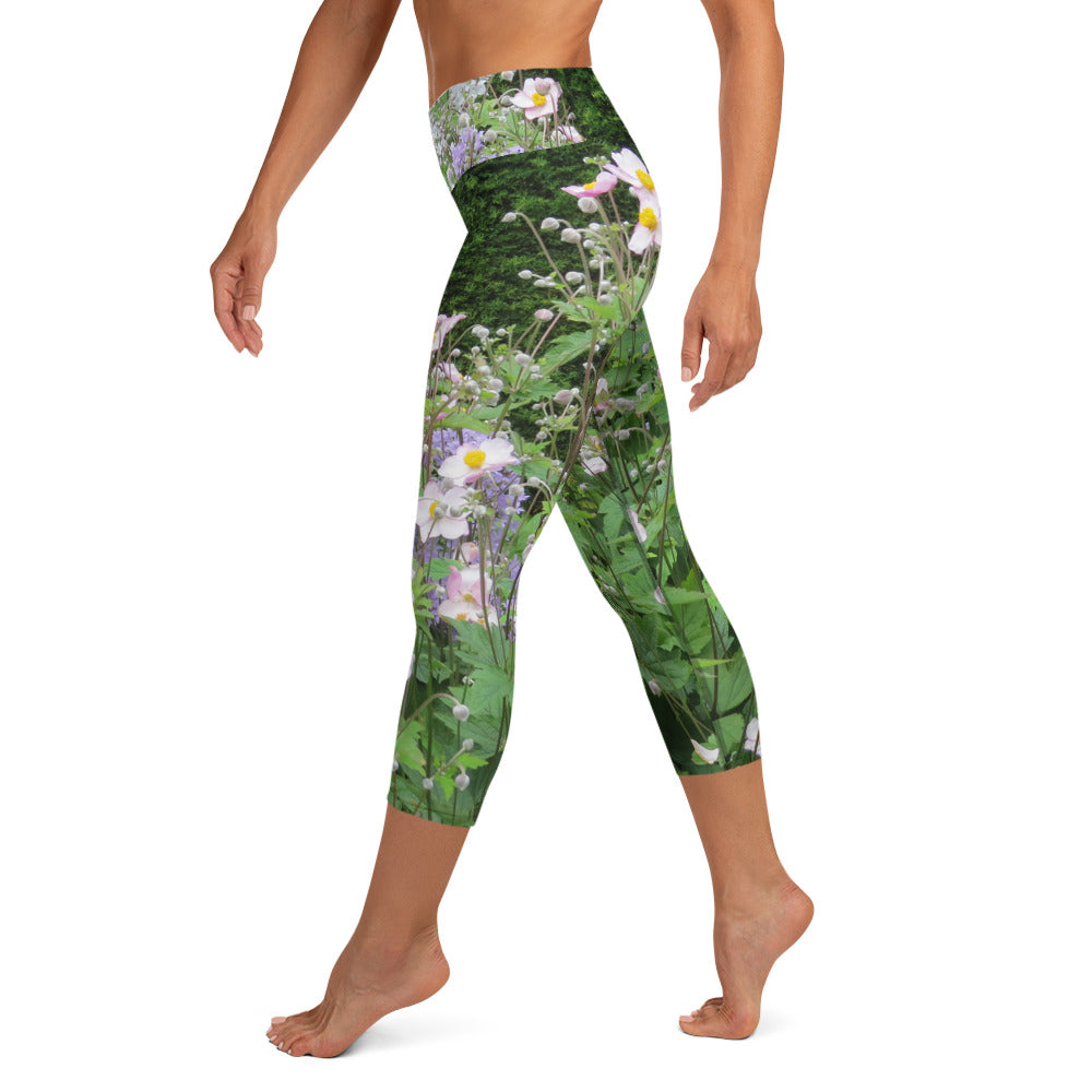 Glamis Castle Flowers Yoga Capri Leggings