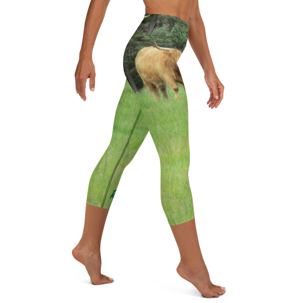 Highland Bull Run Yoga Capri Leggings